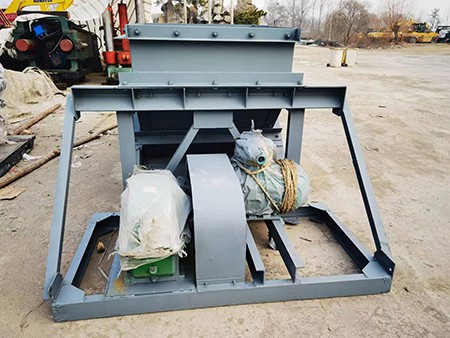 卓力K型往復式給煤機