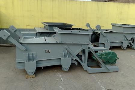 往復(fù)式給煤機的輸送量是多少？